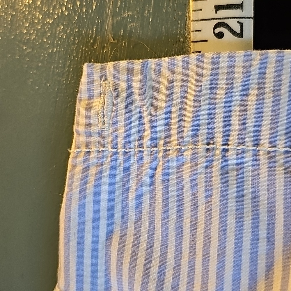 St. Johns Bay Bermuda Shorts Blue Striped. Size 10. 4 Pockets - Picture 9 of 13